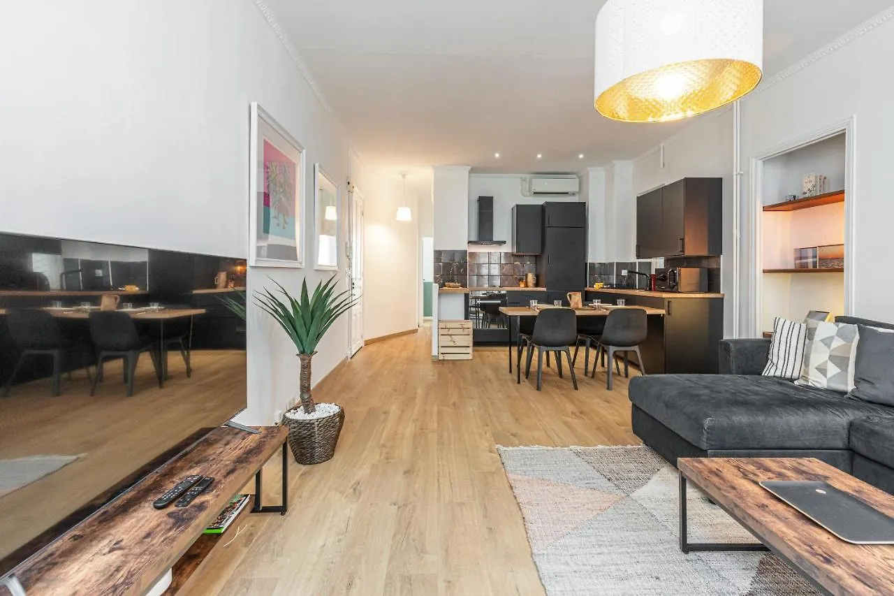 Confort Downtown 2 Bdr Nice 0*,